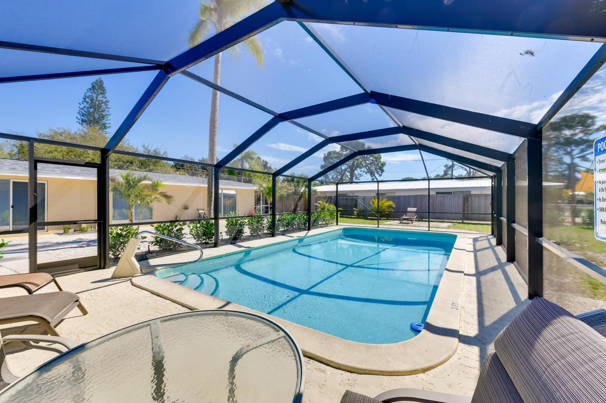 Coastal Oasis With Shared Pool, 2 Mi To Beach! 엥글우드 외부 사진